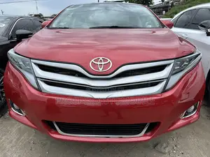 Toyota Venza AWD 2012 Red