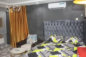 Luxury One Bedroom Short-Let Apartment