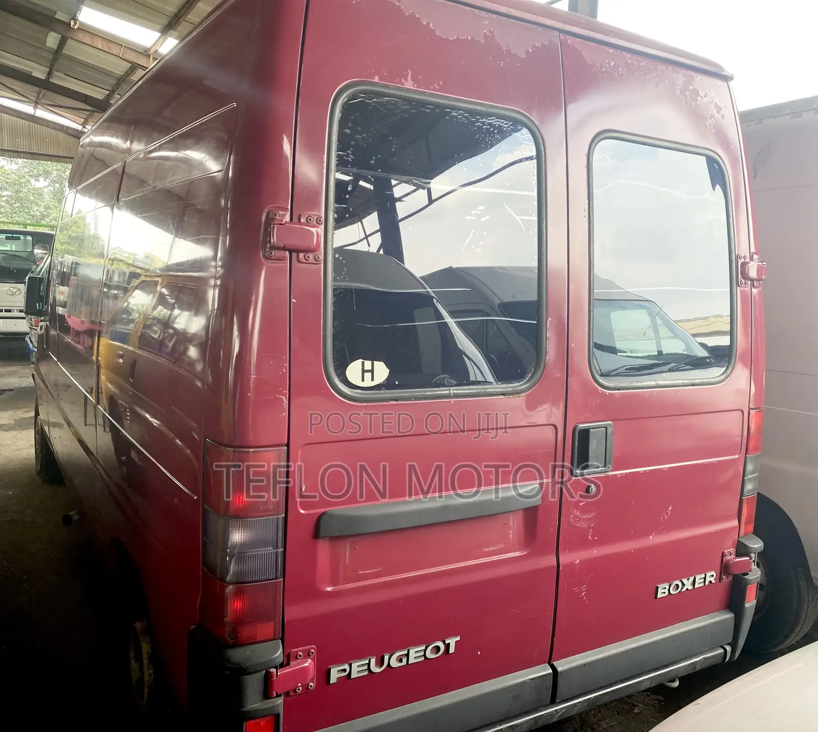 Peugeot Boxer 2000 Red