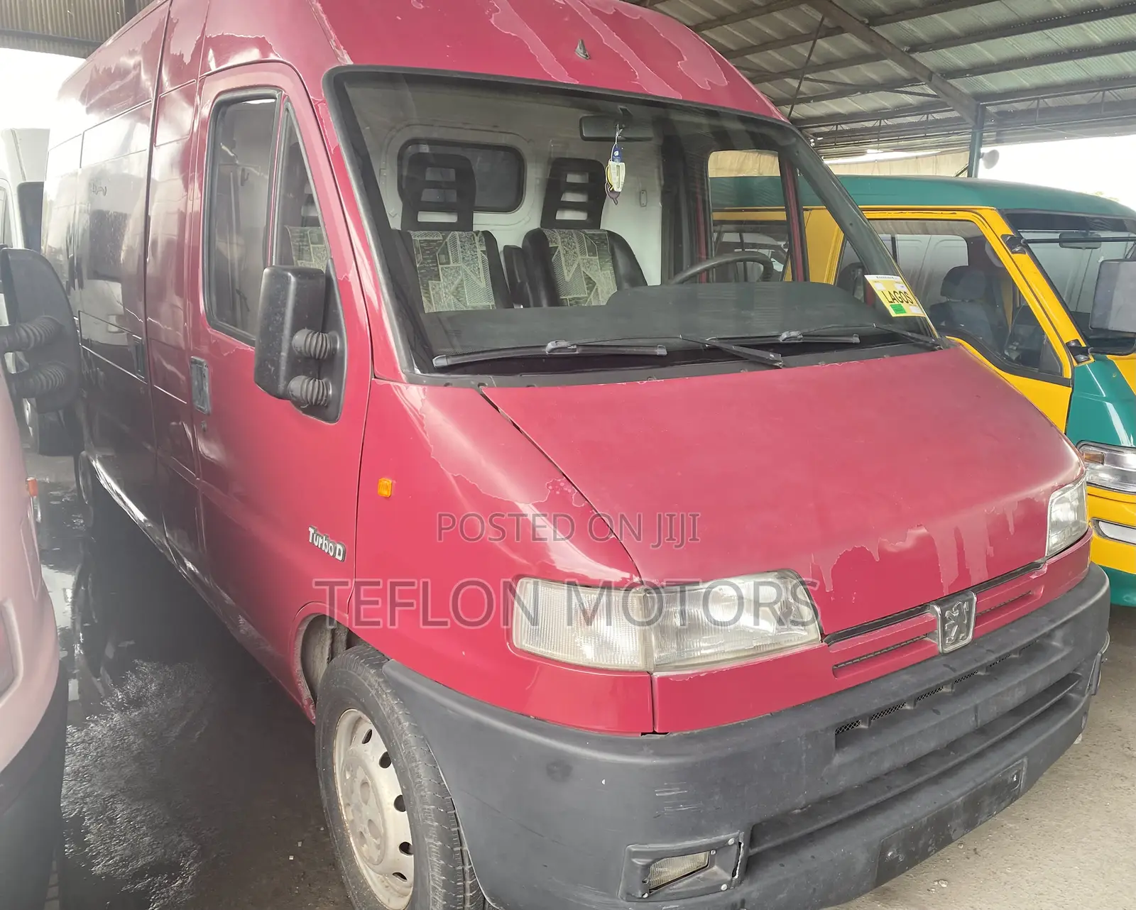 Peugeot Boxer 2000 Red