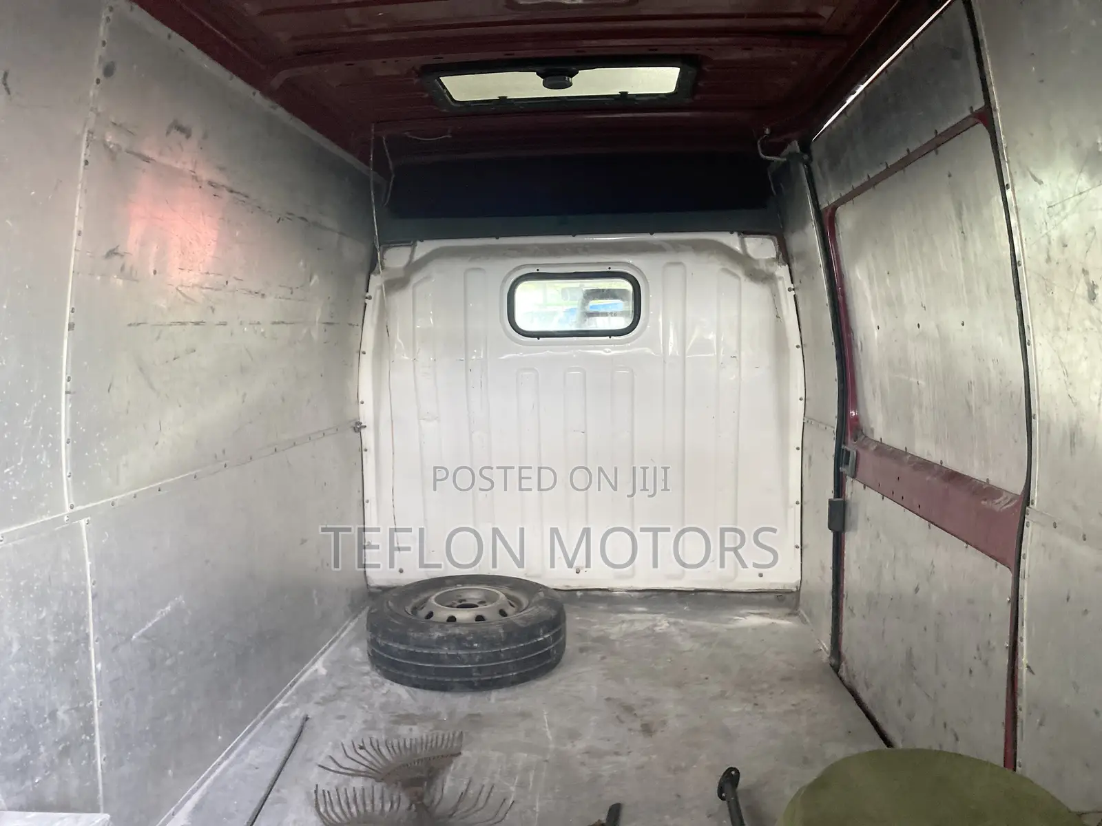 Peugeot Boxer 2000 Red