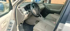 Toyota Highlander V6 FWD 2004 Gold