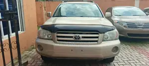 Toyota Highlander V6 FWD 2004 Gold