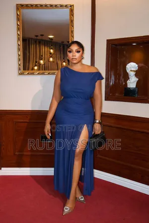 Elegant Blue Side Slit Chiffon Maxi Dress – Flowy Evening Gown