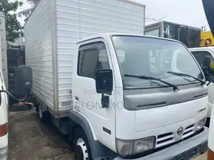 Nissan Clipper 2008 White