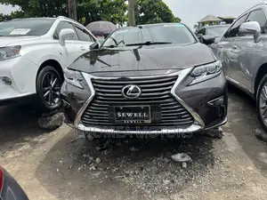 Lexus ES 2016 Black