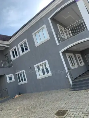 4bdrm Duplex in Dove Filling Station for rent