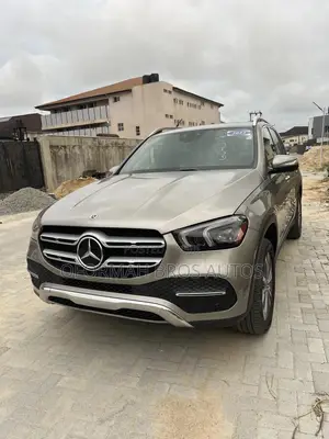 Mercedes-Benz GLE-Class GLE 350 4MATIC 2022 Gold