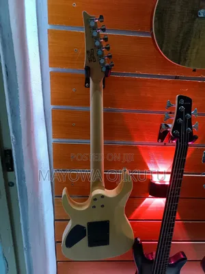 Ibanez Neutral Electric Guitar Grg170dx With Strap, Cord, Whammy Bar
