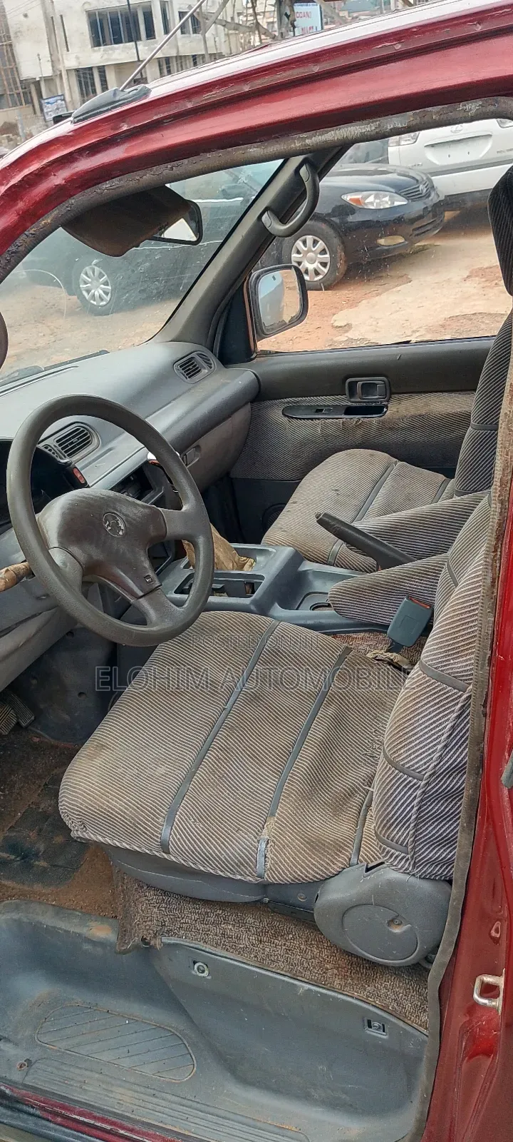 Nissan Serena 1998