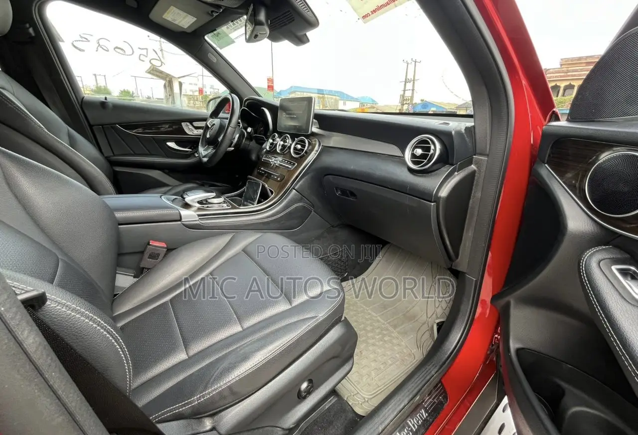 Mercedes-Benz GLC-Class 2019 Red