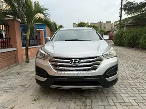 Hyundai Santa Fe SE AWD 2016 Silver