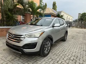 Hyundai Santa Fe SE AWD 2016 Silver