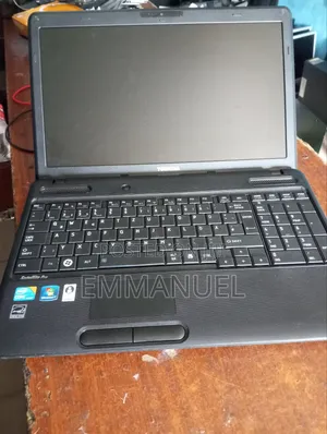 Laptop Toshiba Satellite C665 4GB Intel Core I3 HDD 250GB