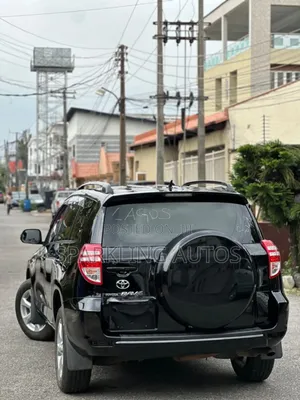Toyota RAV4 2011 Black