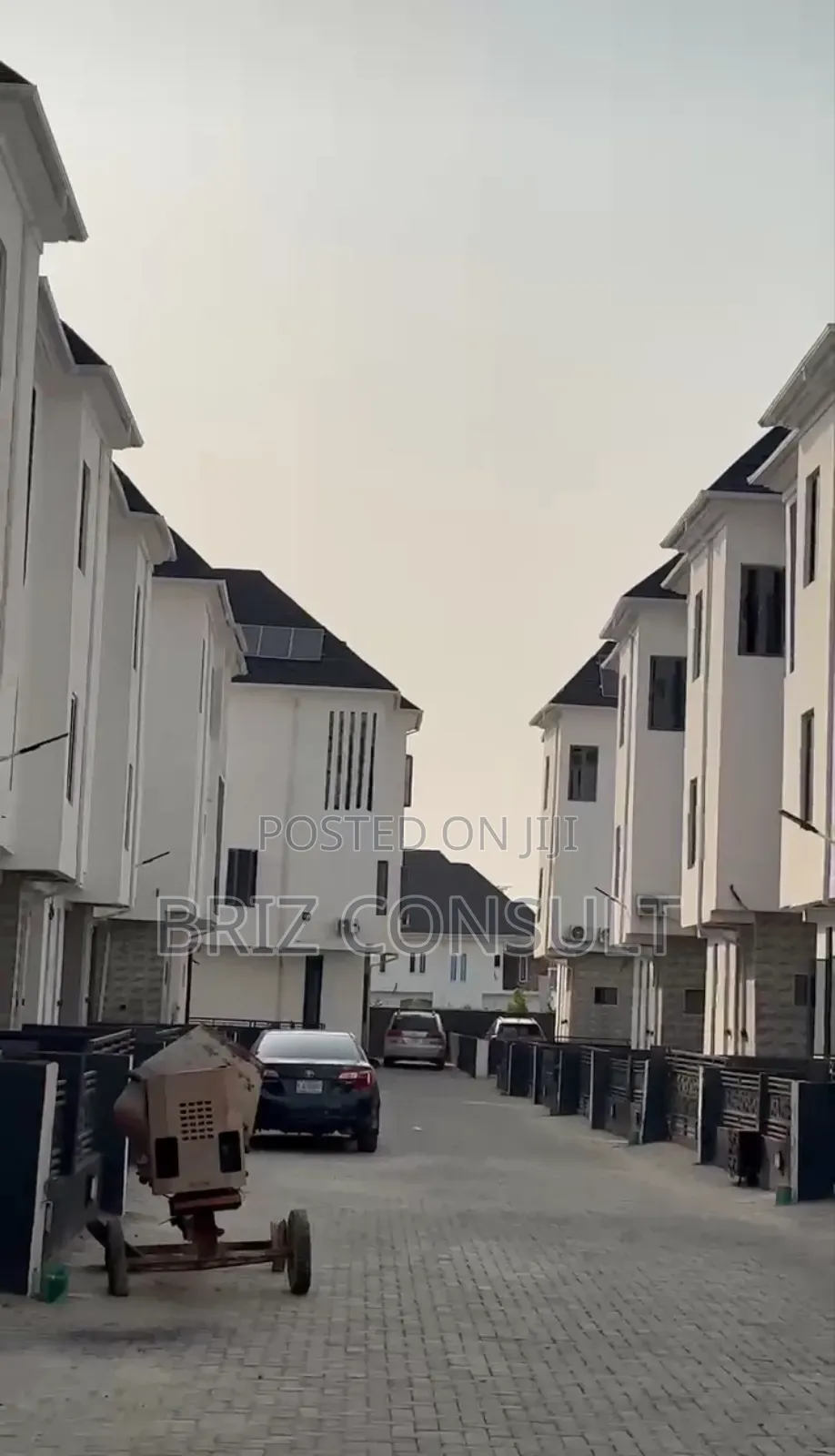 5 Bedroom Fully Detached