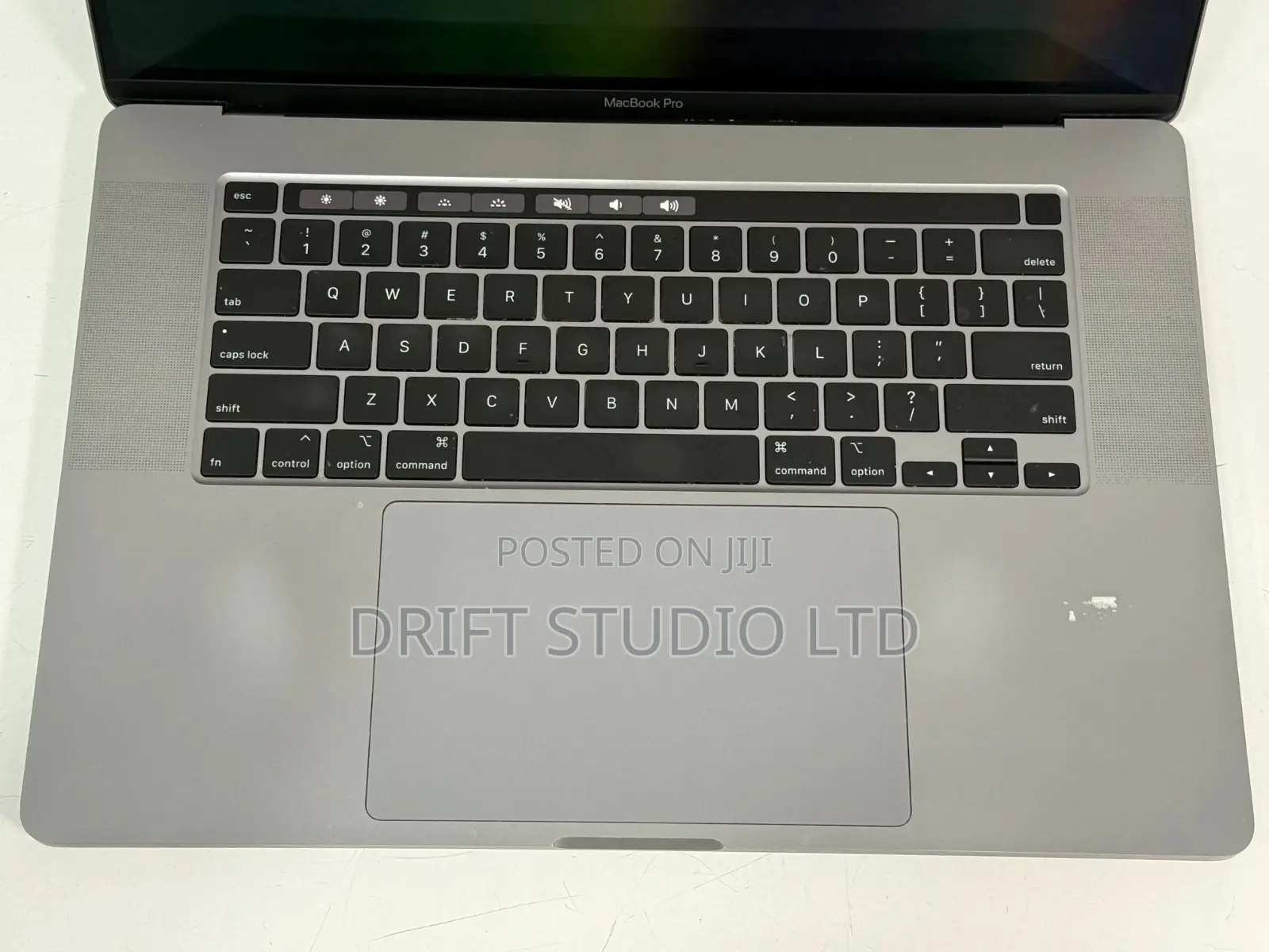 Laptop Apple MacBook Pro 2019 16GB Intel Core I7 SSD 512GB