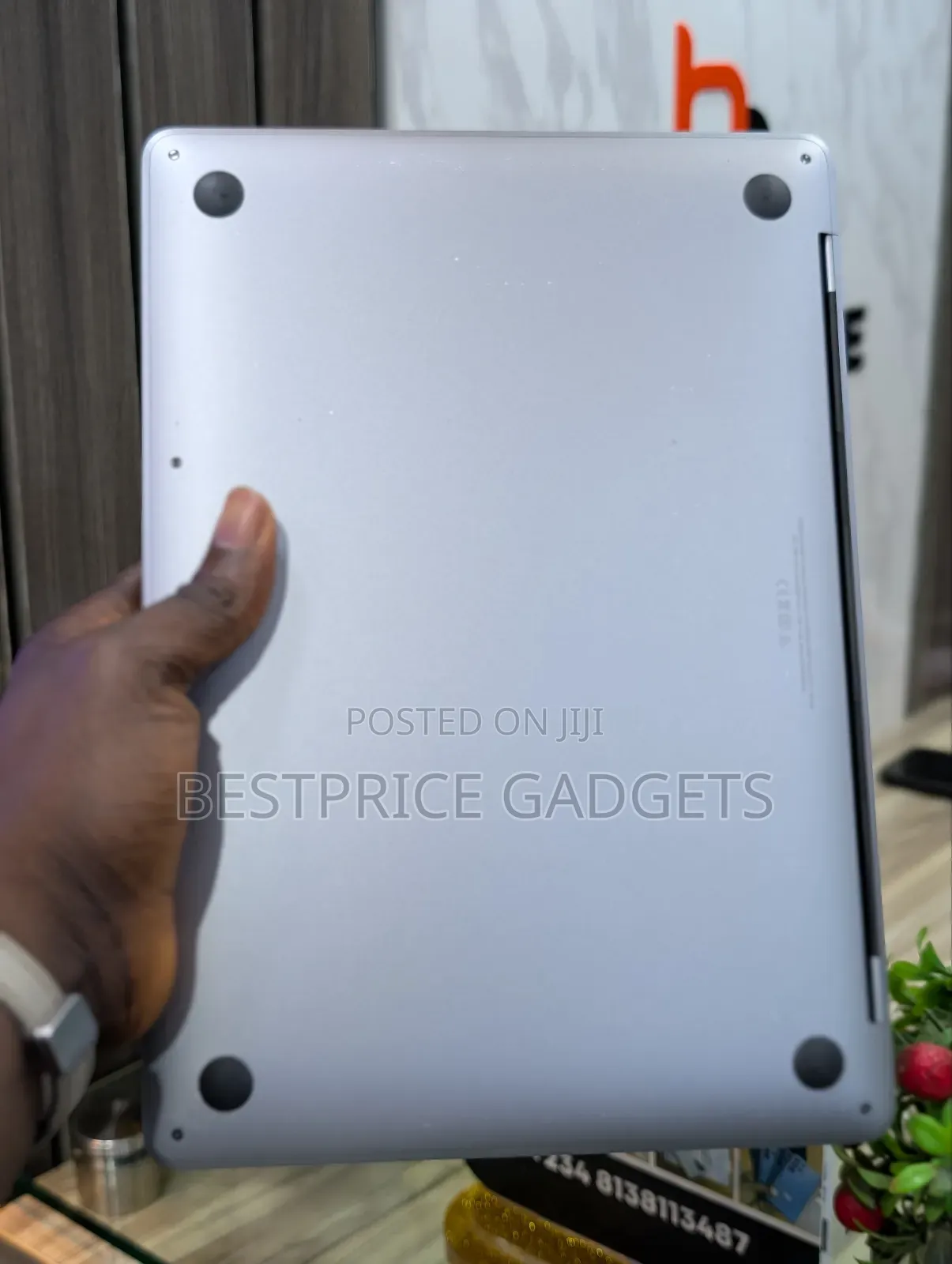 Laptop Apple MacBook Pro 2020 16GB Intel Core I7 SSD 1T