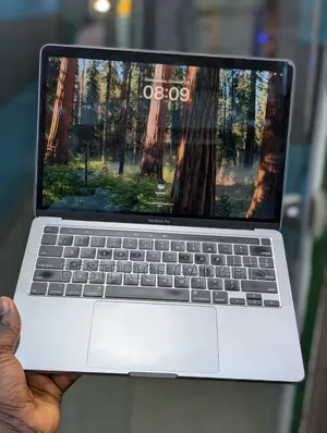 Laptop Apple MacBook Pro 2020 16GB Apple M1 SSD 1T