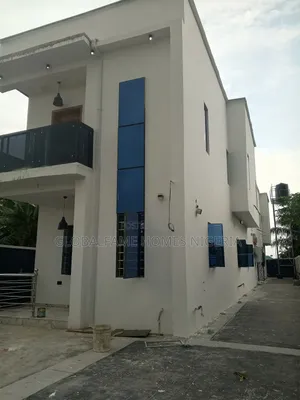 3bdrm Duplex in By Beachwood Estate, Lakowe for rent