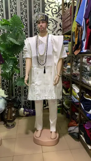 Stylish Traditional Agbada Outfit