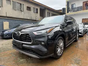Toyota Highlander Platinum AWD 2023 Black