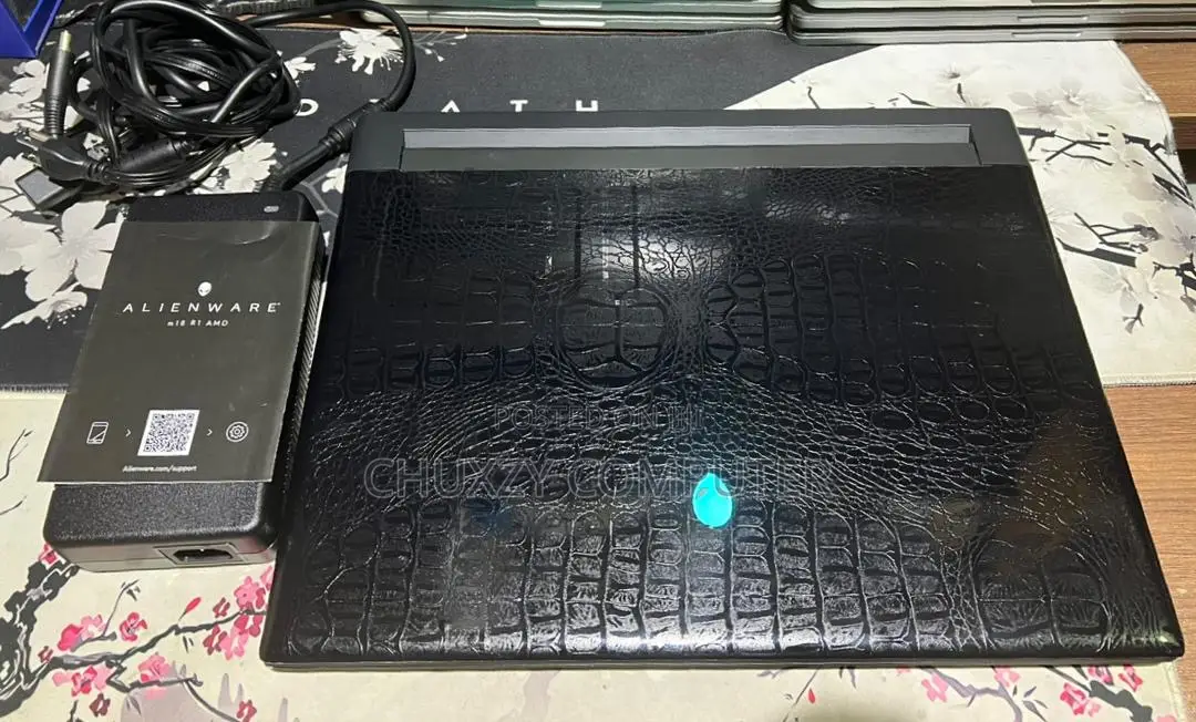 Laptop Dell Alienware M18 R2 32GB Intel Core I9 SSD 2T