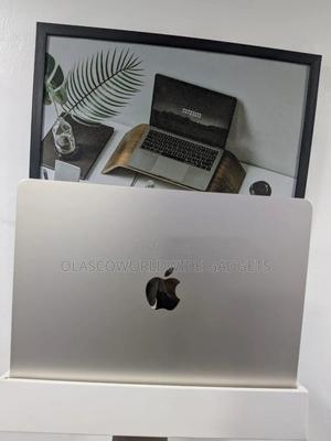 New Laptop Apple MacBook Air 2023 M2 16GB Apple M2 SSD 256GB