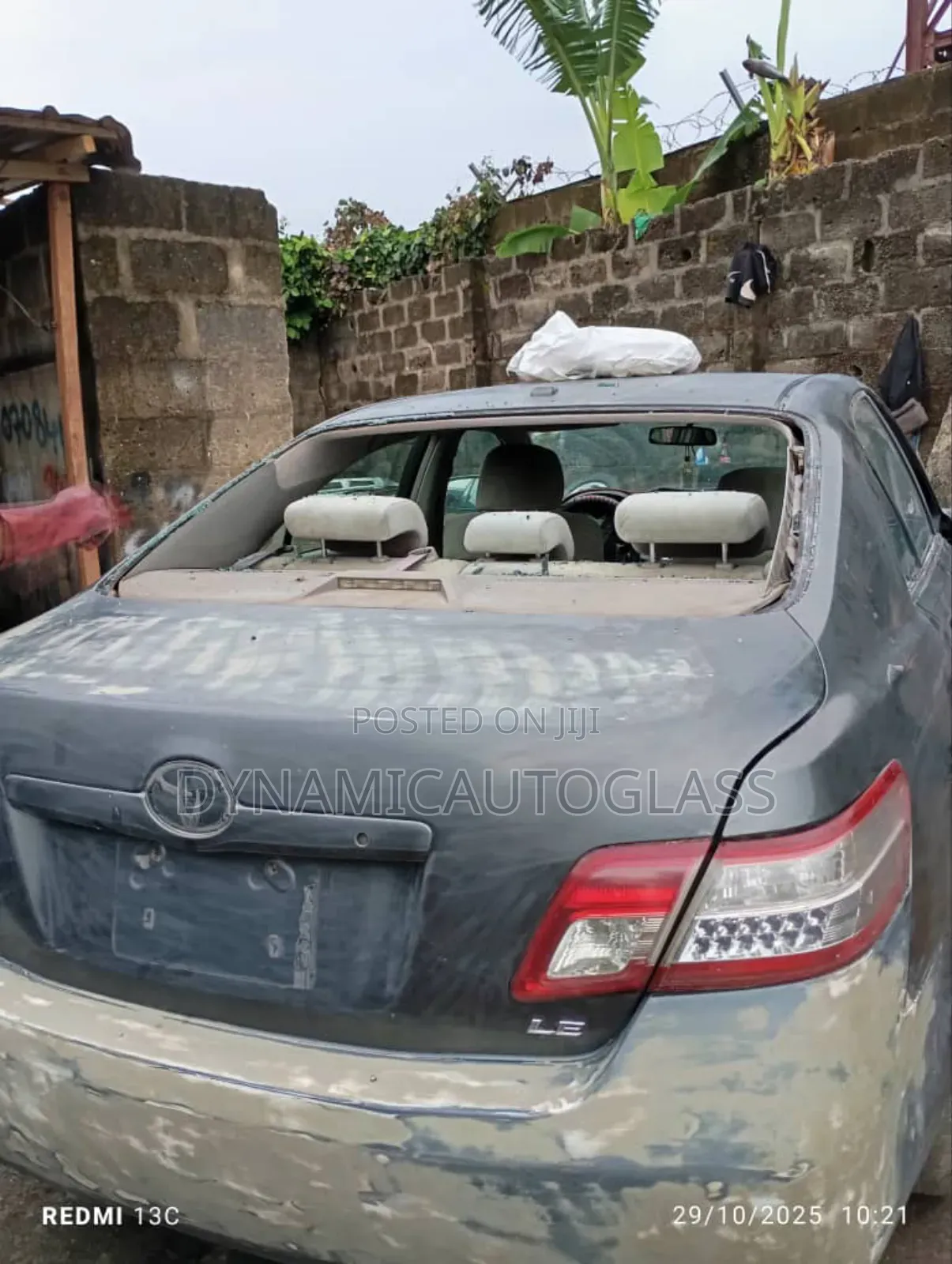 Camry 08 Back Windscreen