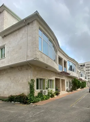 Furnished 3bdrm Townhouse/Terrace in Ikoyi for sale