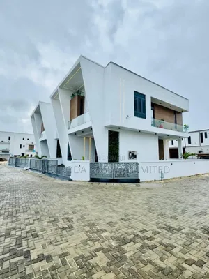 5bdrm Duplex in Chevron, Lekki for sale