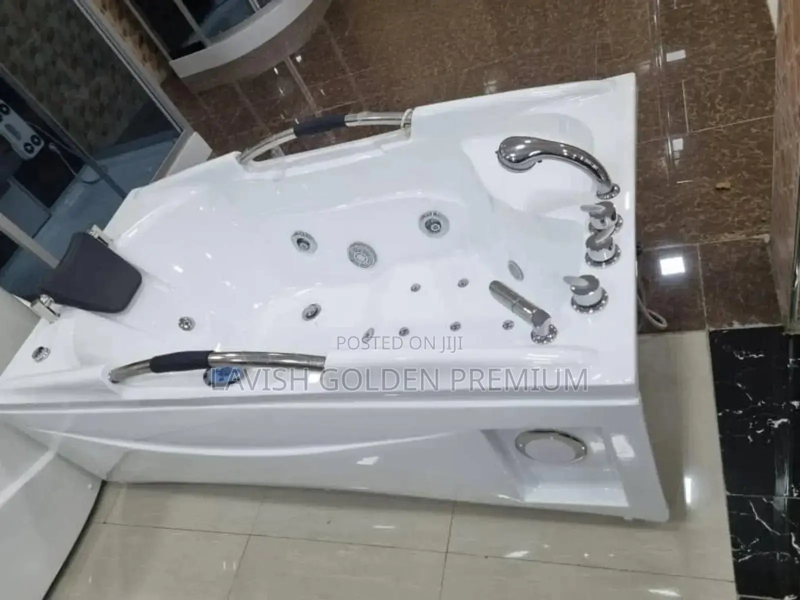 Multiple Functional Acrylic Single Jacuzzi