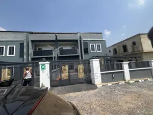 4bdrm Duplex in Golf Estate, Apo District for rent