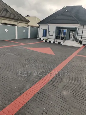 3bdrm Bungalow in Alagbaka Extension, Akure for rent