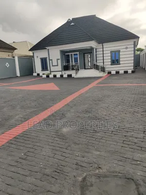 3bdrm Bungalow in Alagbaka Extension, Akure for rent