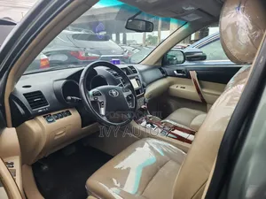 Toyota Highlander Limited 3.5l 4WD 2013 Green