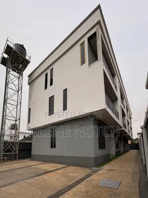 Furnished 5bdrm Townhouse/Terrace in Dewany Street, Apo Resettlement