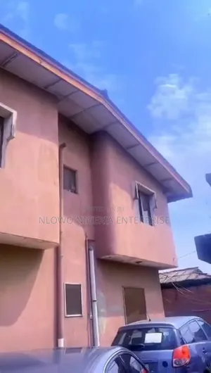 3bdrm Block of Flats in Gbagada Phase 2 for sale