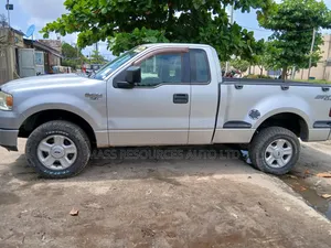 Ford F-150 Regular Cab 2005 Silver