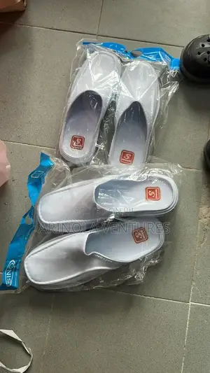 Lab Shoe 12 Pairs