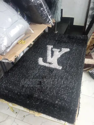 Beautiful 3 by 5 Rug at Affordable Price