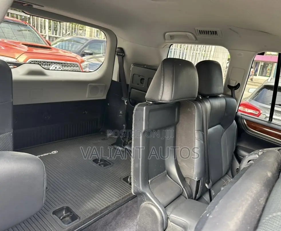 Lexus LX 2017 Gray