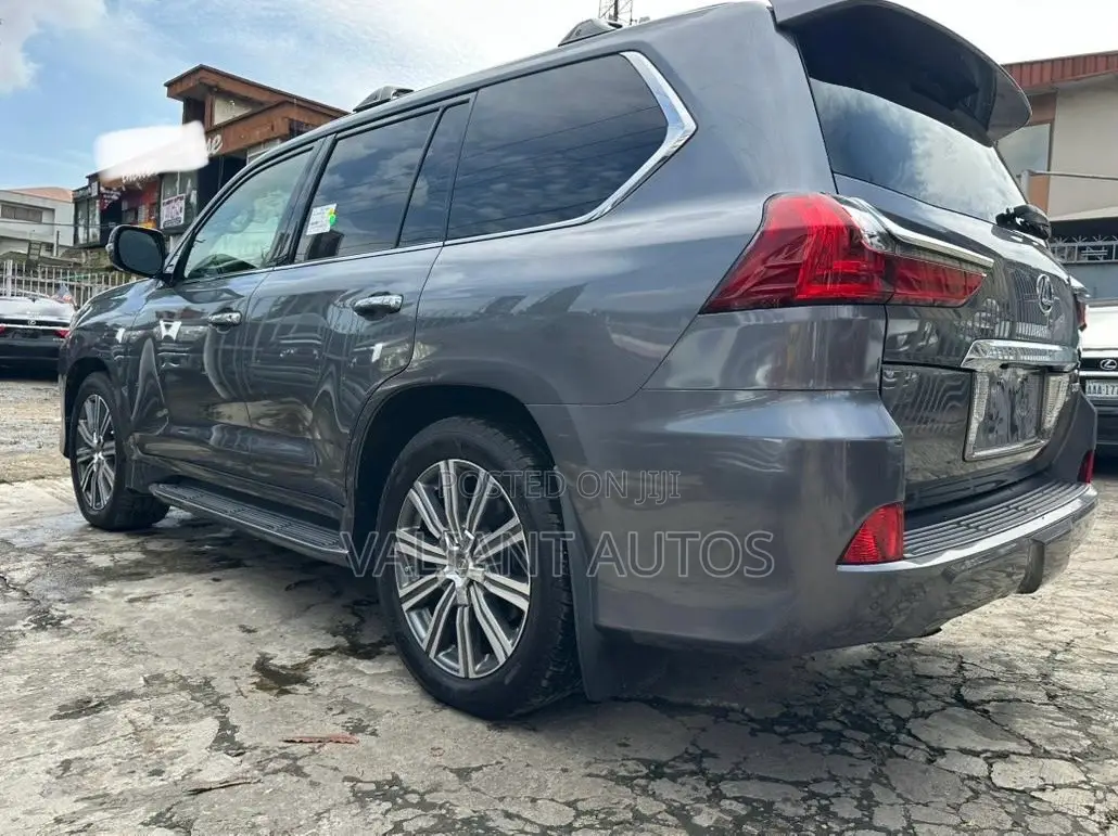 Lexus LX 2017 Gray