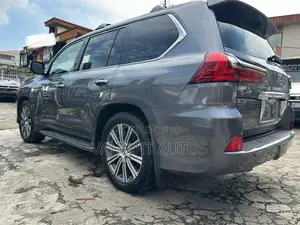 Lexus LX 2017 Gray