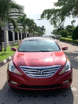 Hyundai Sonata Limited Sedan FWD (2.4L 4cyl 6A) 2012 Red