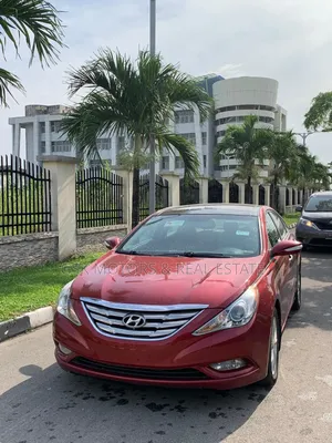 Hyundai Sonata Limited Sedan FWD (2.4L 4cyl 6A) 2012 Red