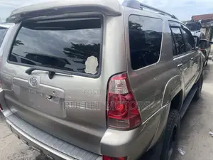 Toyota 4-Runner Limited V8 4x4 2005 Brown