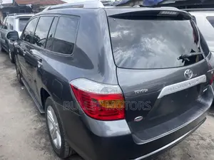 Toyota Highlander Sport 2010 Gray