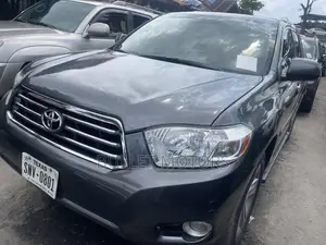 Toyota Highlander Sport 2010 Gray