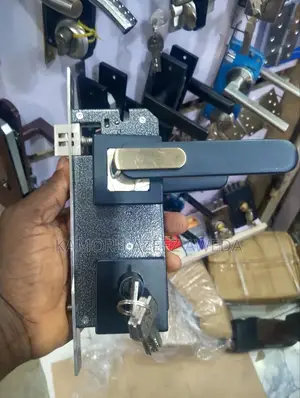 Separate Handle Black Lock Complete